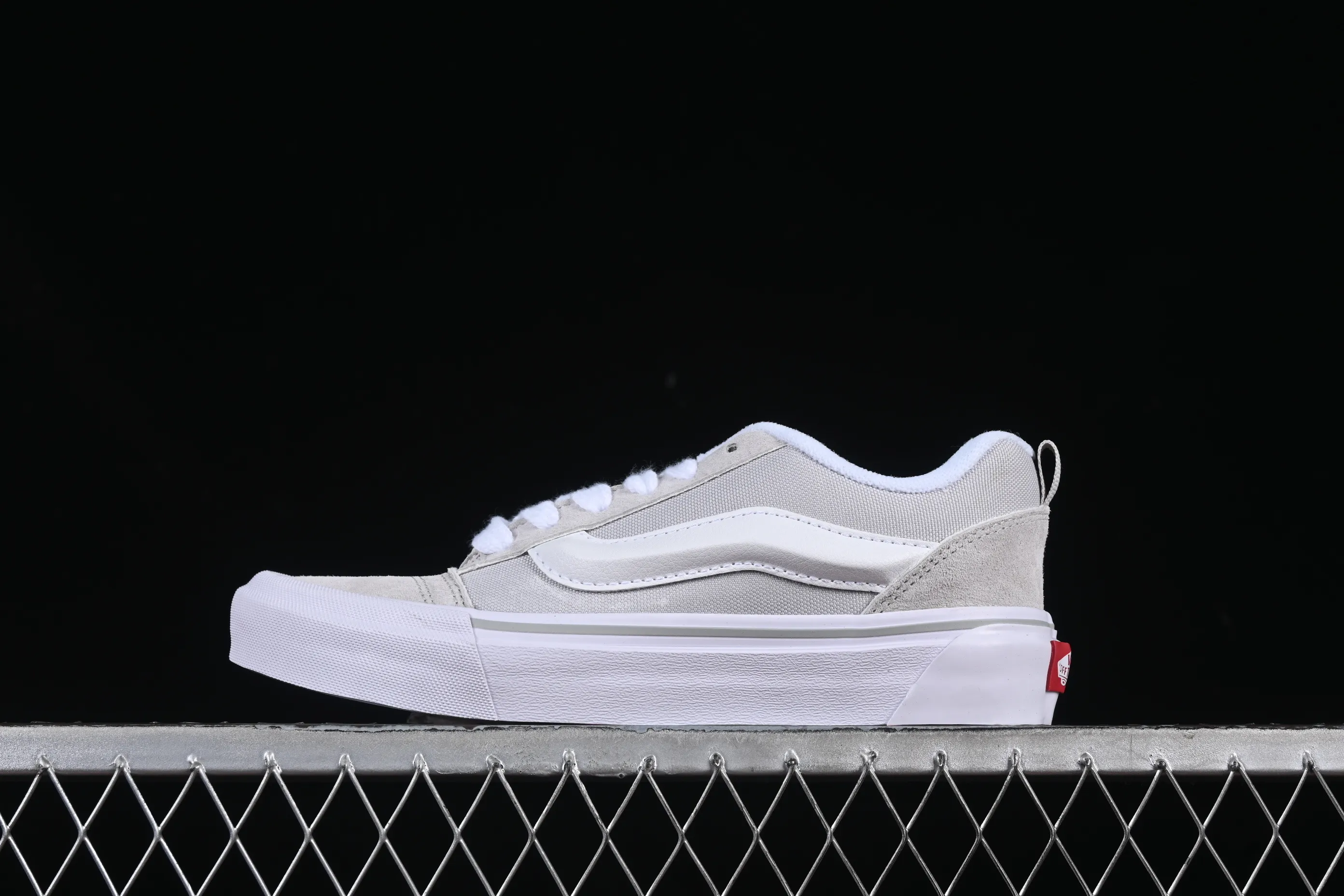 All categories Vans Vans series Vans Low Vans low-top Vans Knu Skool Vans low-top retro casual fat bread shoes VN000CRPBWD